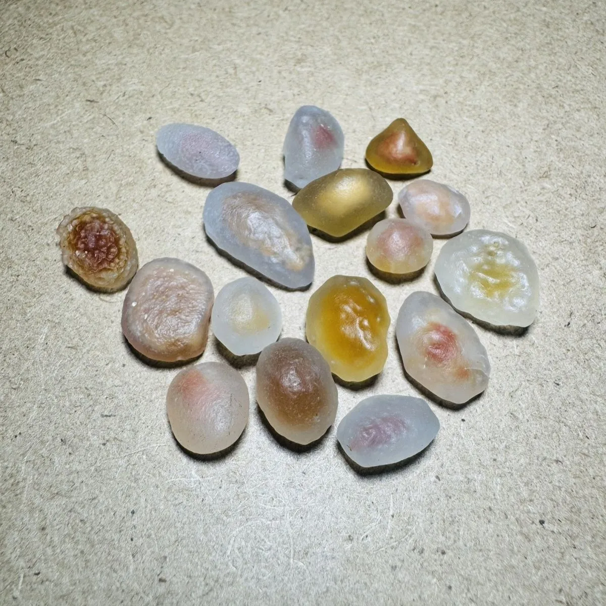 Smooth Texture Earth Mined Candy Agate,Glass Vial Display, 10-15mm Unpolished, Wire Wrapping.Candy Agate