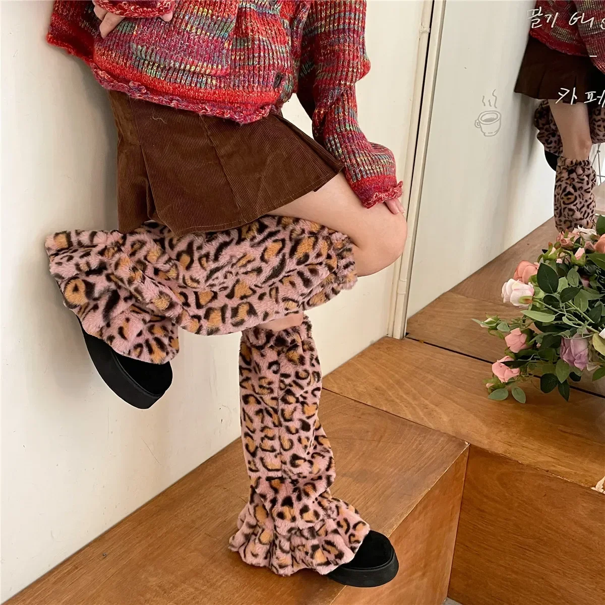 

2025 misa hot sale PINK Leopard Fur Leg Warmers Warm Thickening Plush Leg Socks Cover Y2K Winter Leggings Calf Socks Japanese JK