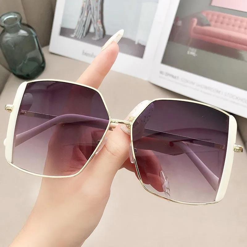 Fashion Vintage Sunglasses Women Big Frame Retro Blackout Sun Glasses Female Colorful Luxury Eyewear Travel Street Photography