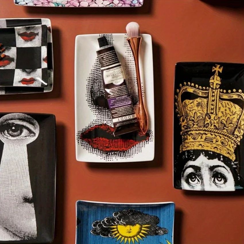 

Commemorative tray crown jewelry storage tray Italian face ceramic tray wedding ring tray wall decoration wedding gift