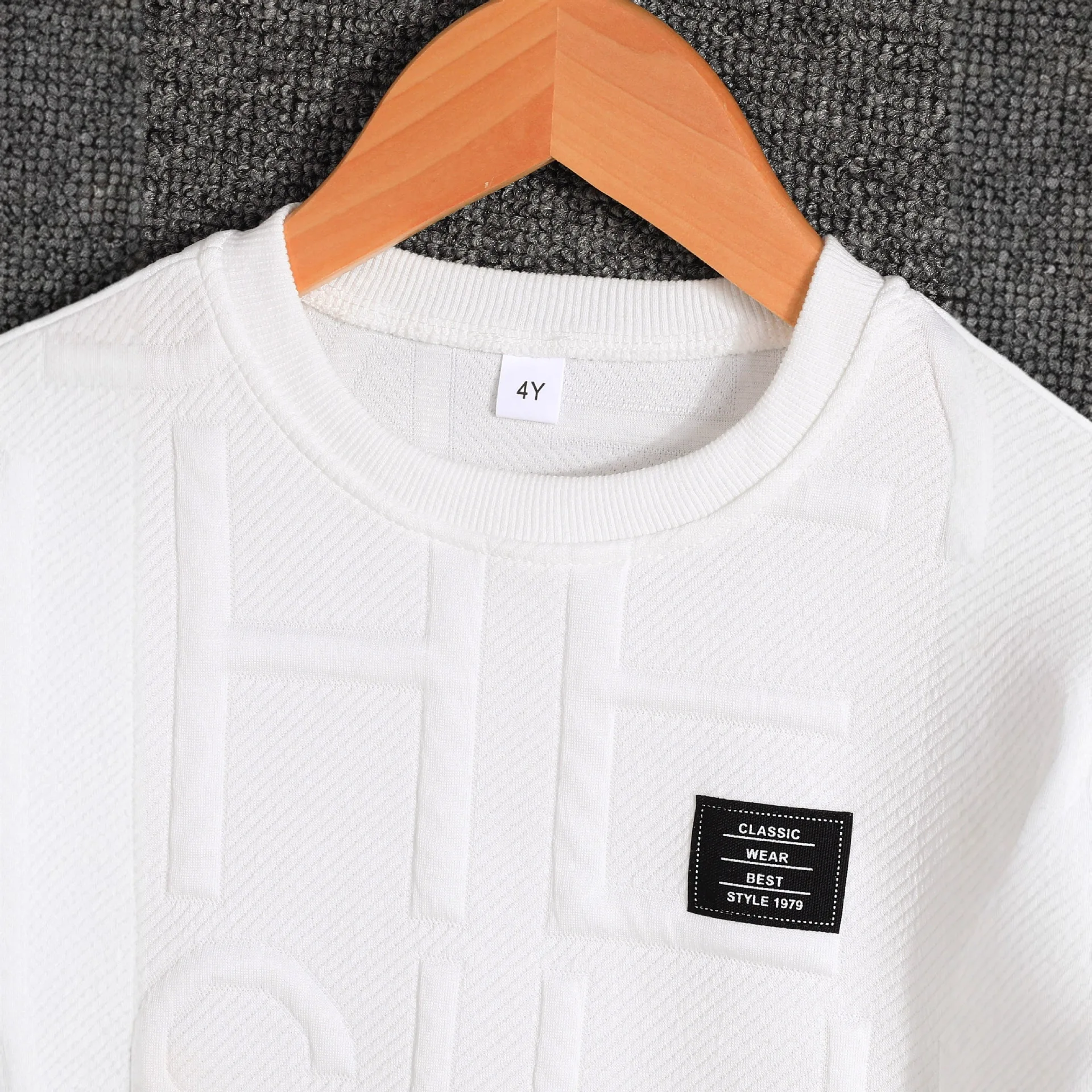 طقم كاجوال صيفي عصري للأولاد بنمط حروف ولون خالص، طراز مشمس وحيوي #3