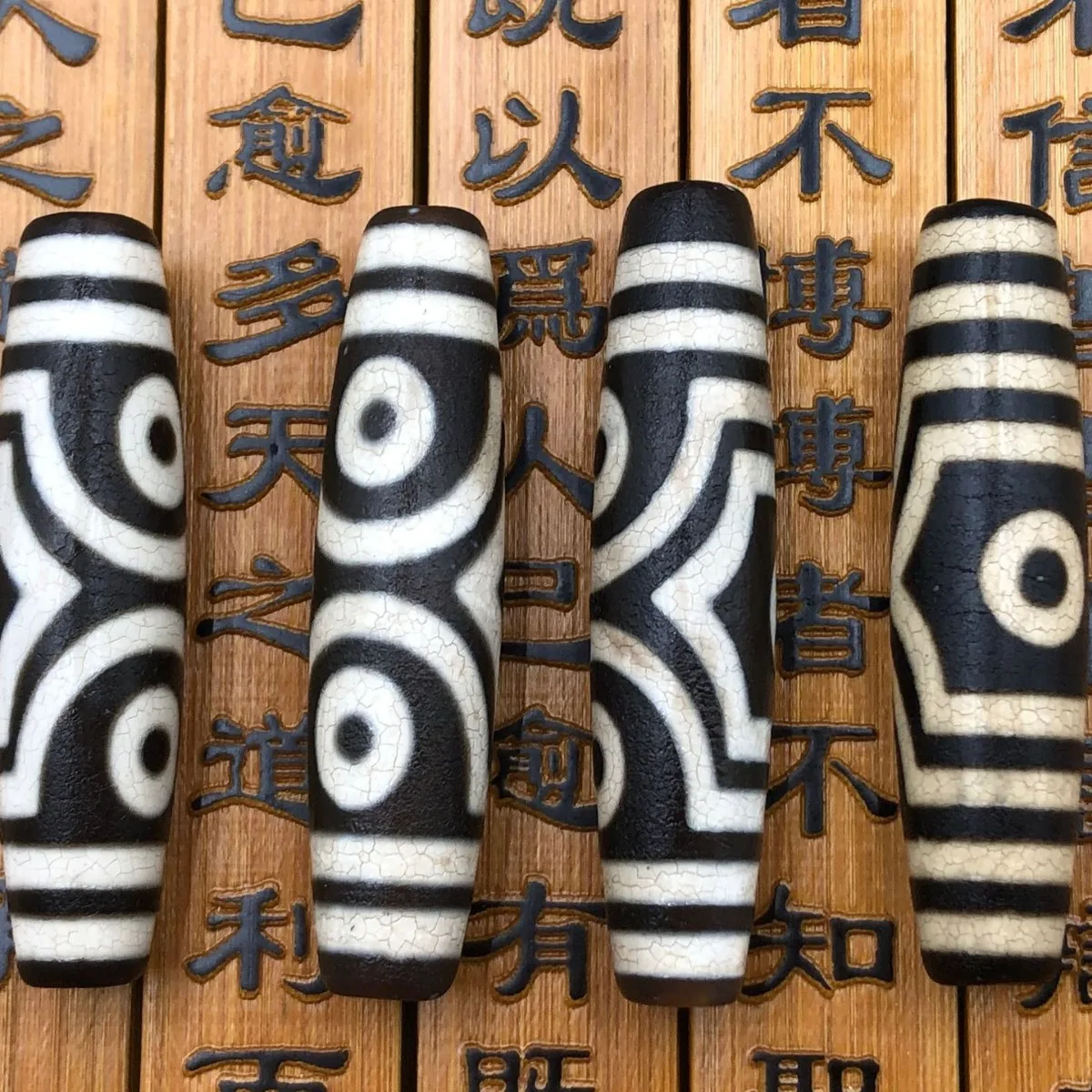 1pc Natural Tibetan Agate Dzi Beads Gift Vajra/Lotus Master 3eyes 56x14mm For Jewelry Making Diy Necklace Bracelet Accessory