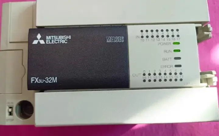 FX3U-32MR/ES-A б/у машина для разборки