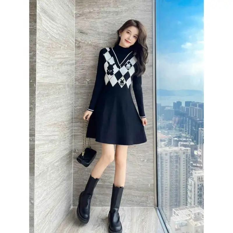 

Fashionable Spliced Knitted Dress Women's 2023 Spring Autumn New Vintage Lazy Style Elegant Mid Length Underlay Woolen Skirt