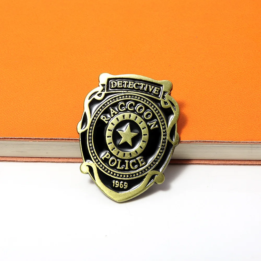 Movie Resident Evil Brooch Movie Props Raccoon City Police Detective Badge Key For Women Men Fans Jewelry Accessories Gifts
