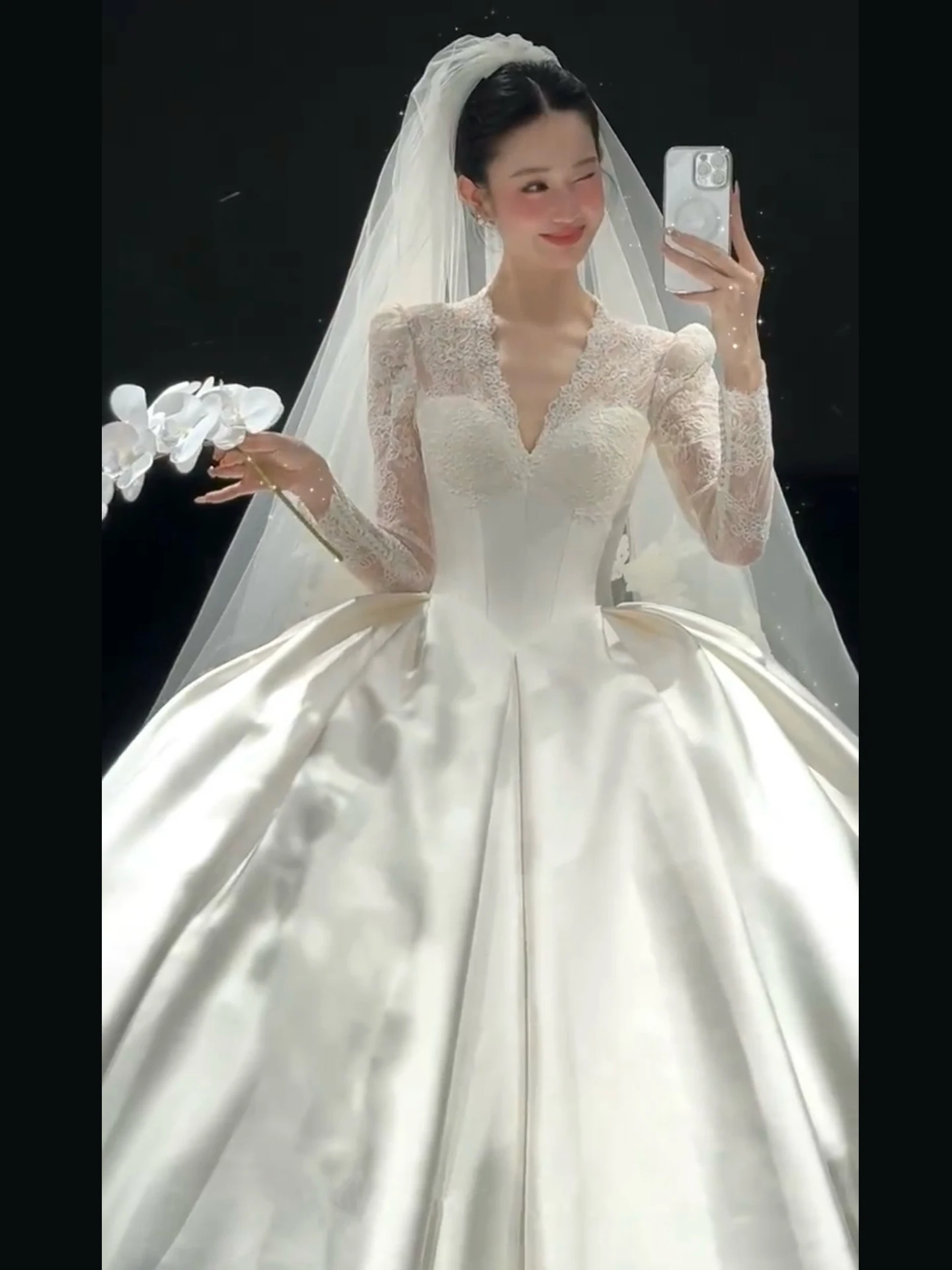 

Шёлковое атласное свадебное платье с длинным рукавом и V-образным вырезом, модель 2026 года, новое, высококачественное, с шлейфом, для невесты.