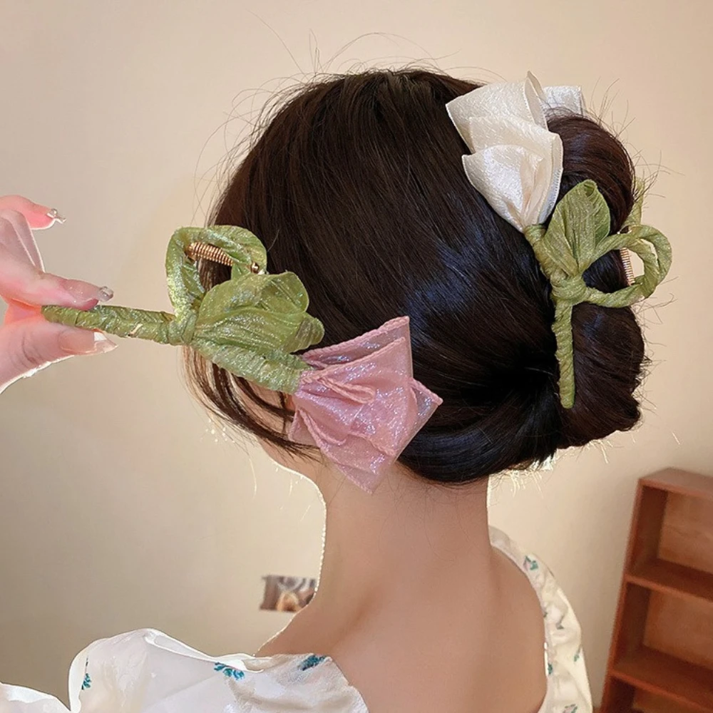 

Korean Flower Hair Clips for Women Fashion Ponytail Holder Hair Claw Headpiece Temperament Shark Clip Hair Accessories