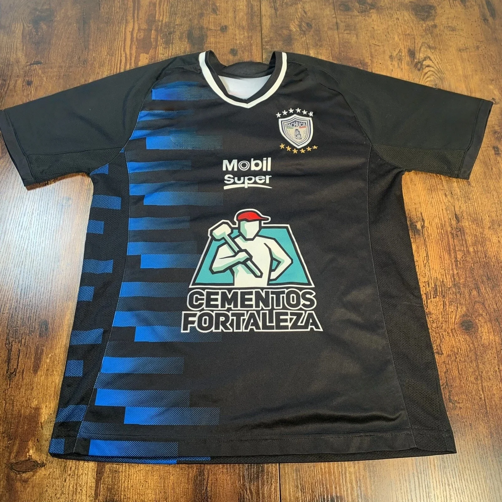 

A Retro 3D-printed Sports Short Football Shirt Suitable for Both Men and Women Will Be Released in The Summer of 2025