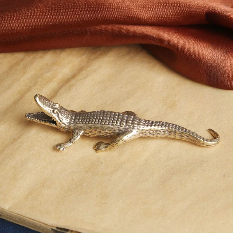 Copper Crocodile Desktop Ornament Brass Mean Alligator Miniatures Figurines Creative Keychain Pendant Home Decoration - view 4