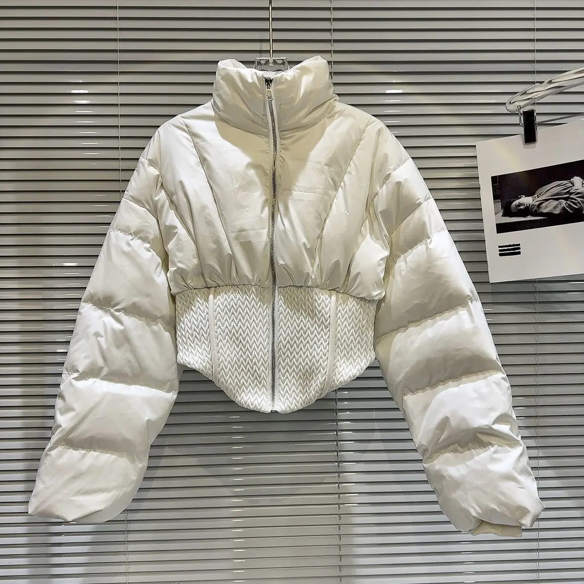 

2025 New Limited Edition Fishbone Shaping Slimming Design Dark-haired Girl Warm Cotton Coat for Winter