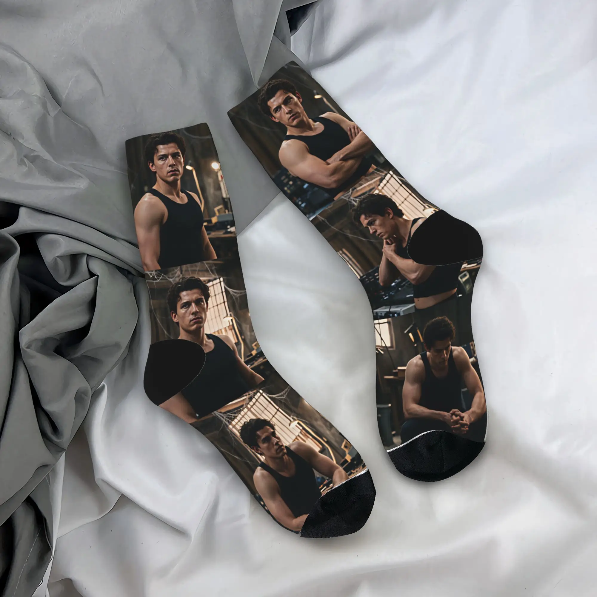 Tom Hollands Socks  Vintage Stockings Men Soft Breathable Skateboard Socks Autumn Graphic Anti Slip Socks
