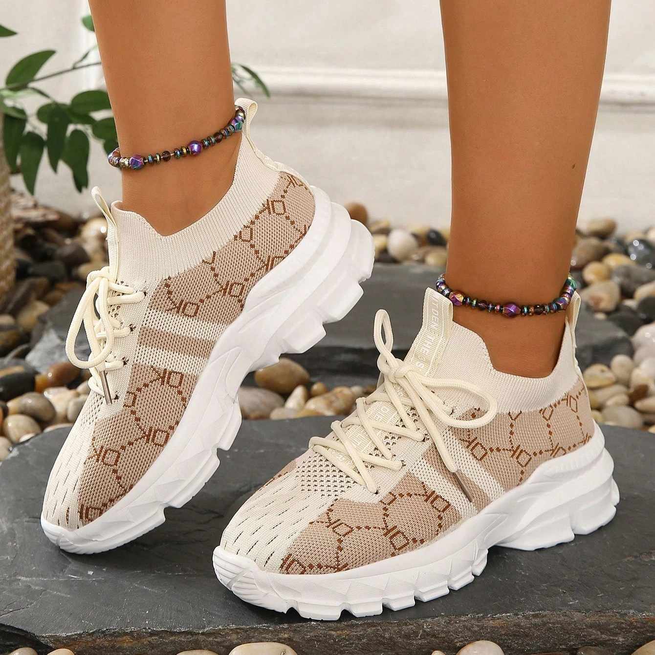 2024 Fashion Ladies\' Fashionable Plus Size Color Block Breathable Versatile Mesh Running Shoes Sports Shoes