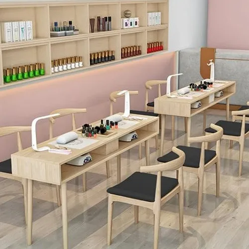 Profesjonalny zestaw mebli do salonu kosmetycznego: drewniane krzesło, stół do manicure, wyposażenie do salonu, wyprzedaż.