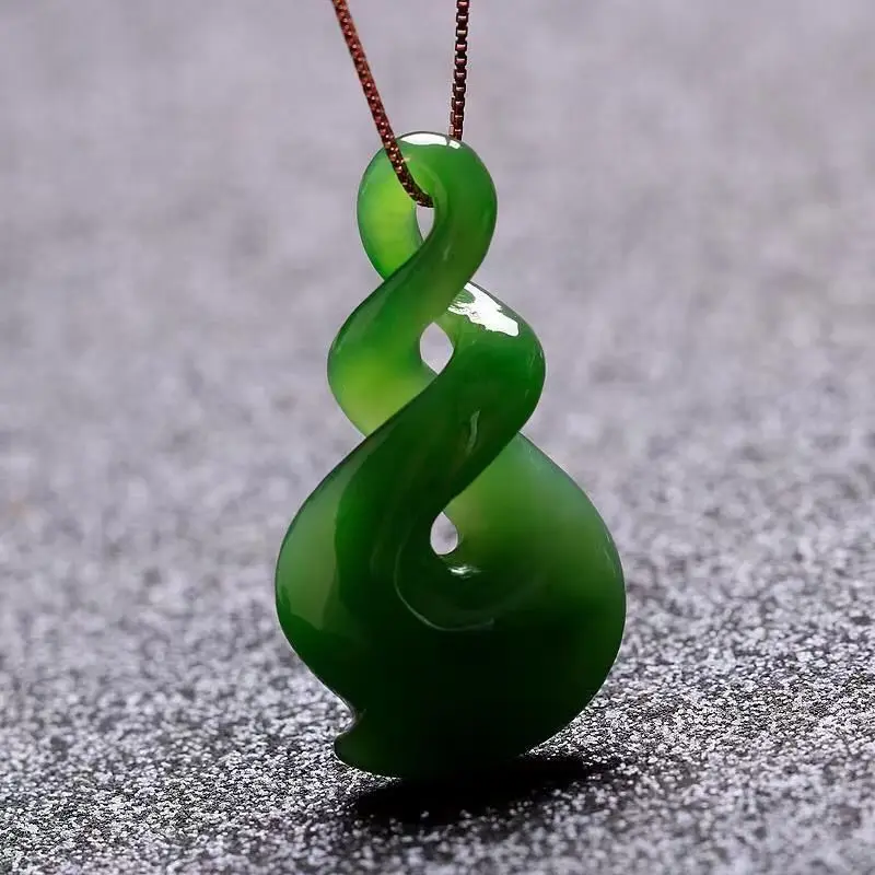 

Natural Green Jade Heart-shaped Pendant Necklace Men Women Couples Personalized Fashion Fine Jewelry Accessories Holiday Gifts