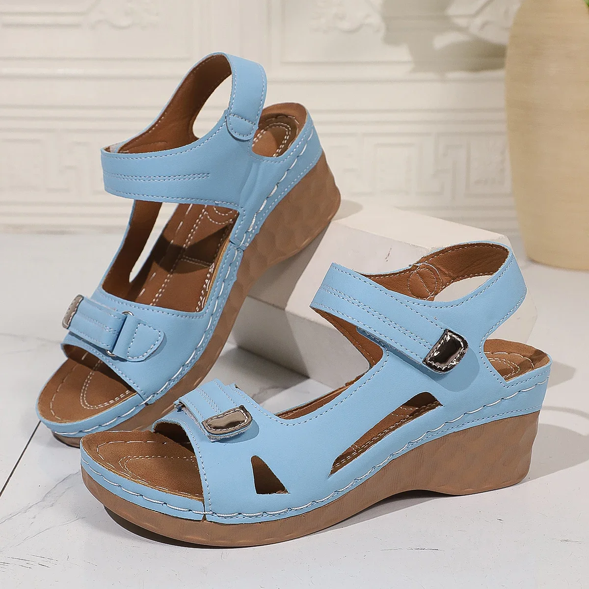 Neue Sommer-Damen-Keilsandalen, rutschfeste, leichte Schuhe für Damen, sexy Slip-On-Klassiker-Plateau-Schuhe, Damensandalen – Detail 14