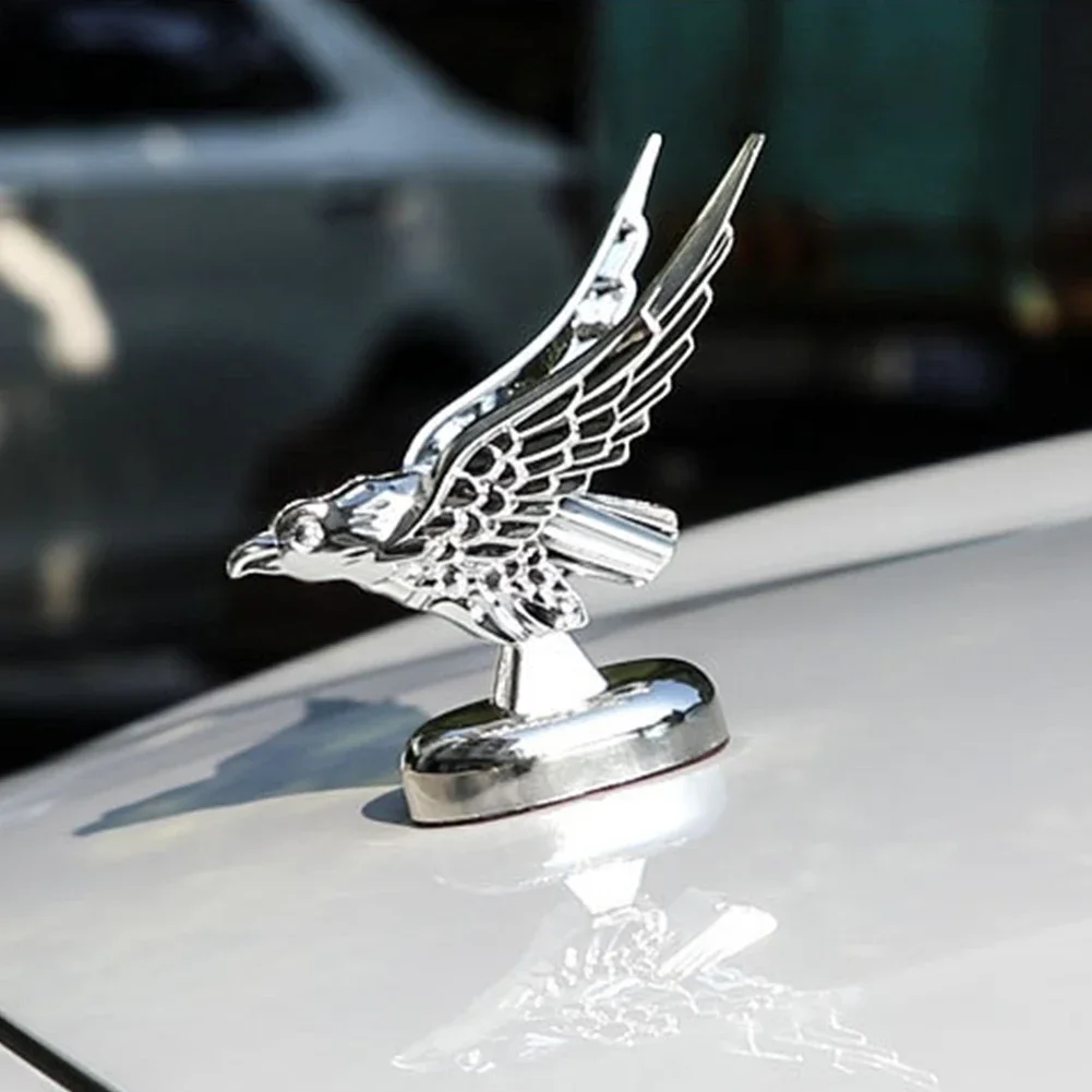 Perché il Logo a Forma di Aquila in 3D in Cromo RCL è la Scelta Perfetta per il Tuo Veicolo: Recensione Pratica e Approfondita