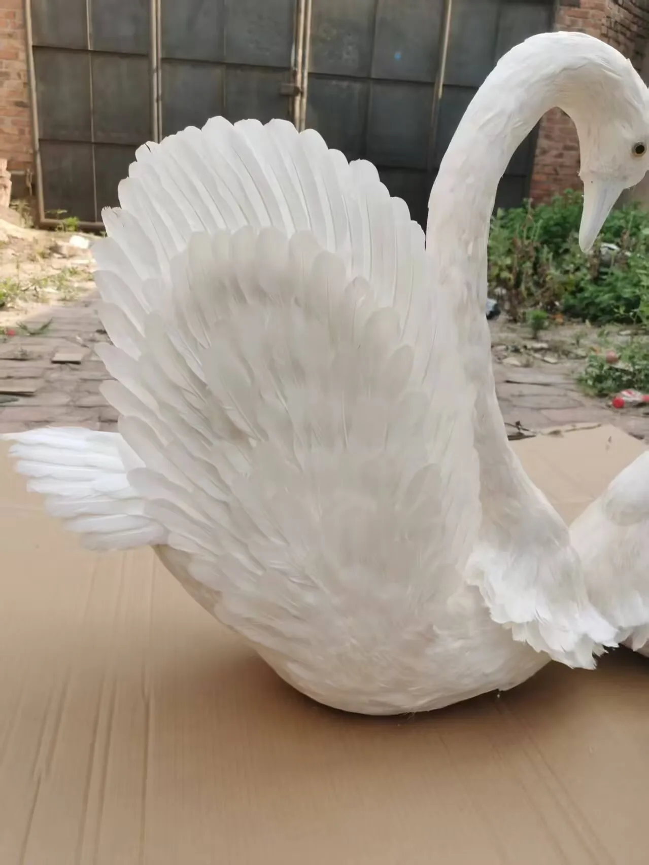 Large Realistic Swan Model Foam & Feather Simulation White Swan Bird Gift Approx. 70x60cm with Lifelike Wings