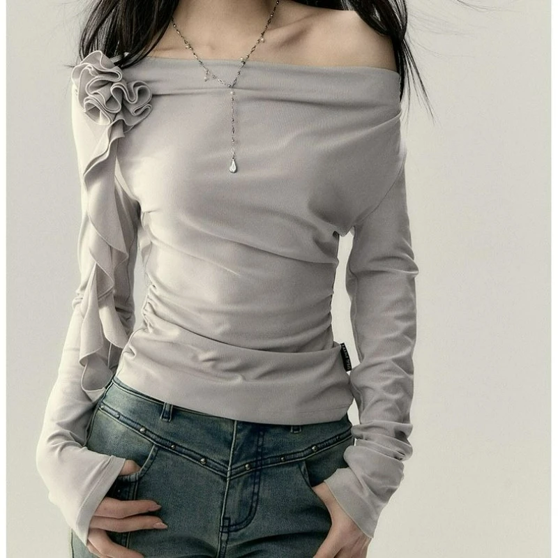 

Fashion Featuring Unique Rose Ribbon Design Versatile and Slimming Top Stylish Long-sleeved T-shirt for Women's Spring 2026 New