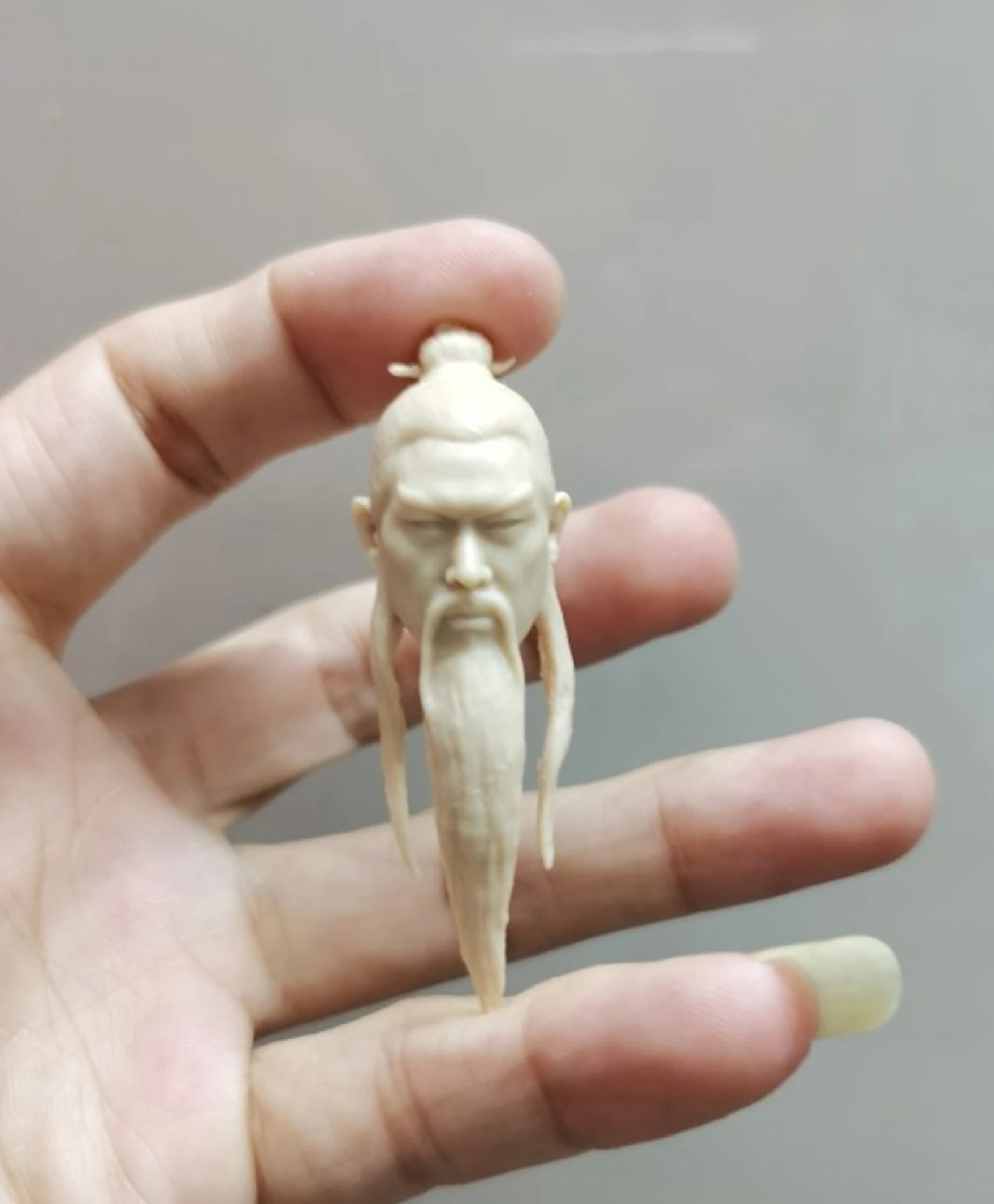 1/12 Unpainted Guan Yu Three Kingdoms Guan Yunchang Head Carved Model Fit for 6'' Mezco Action Figure Body