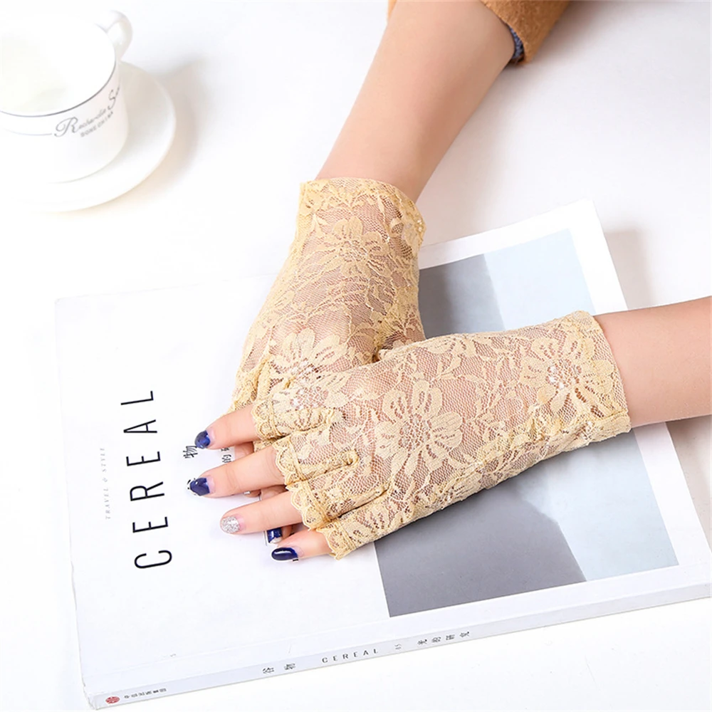 Summer Ladies Short Lace Half-finger lace sunscreen gloves, bare-finger wedding decoration gloves  JT007