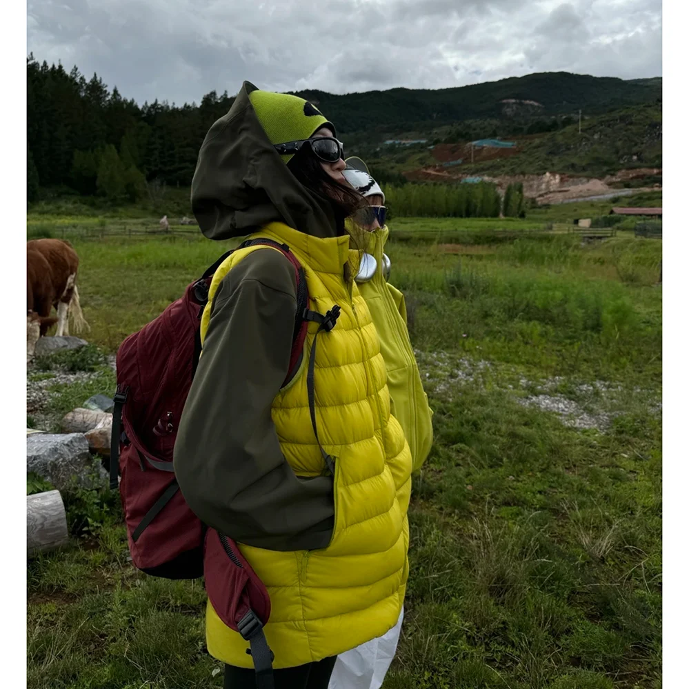 

Outdoor Casual Stand Collar Ribbed down Vest Lightweight Warm Outerwear Middle Layer Unisex Standard Fit Zipper Closure ...