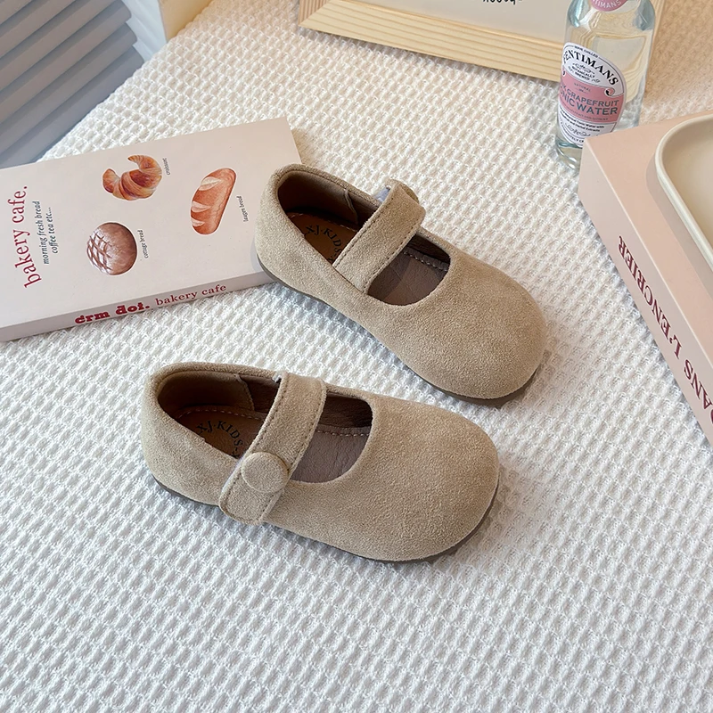 2025 جلد الغزال الاطفال الباليه أحذية مسطحة موضة ماري جين أحذية الأطفال الاتجاه شتاء جديد الحلو فستان لطيف أحذية رياضية Mujer