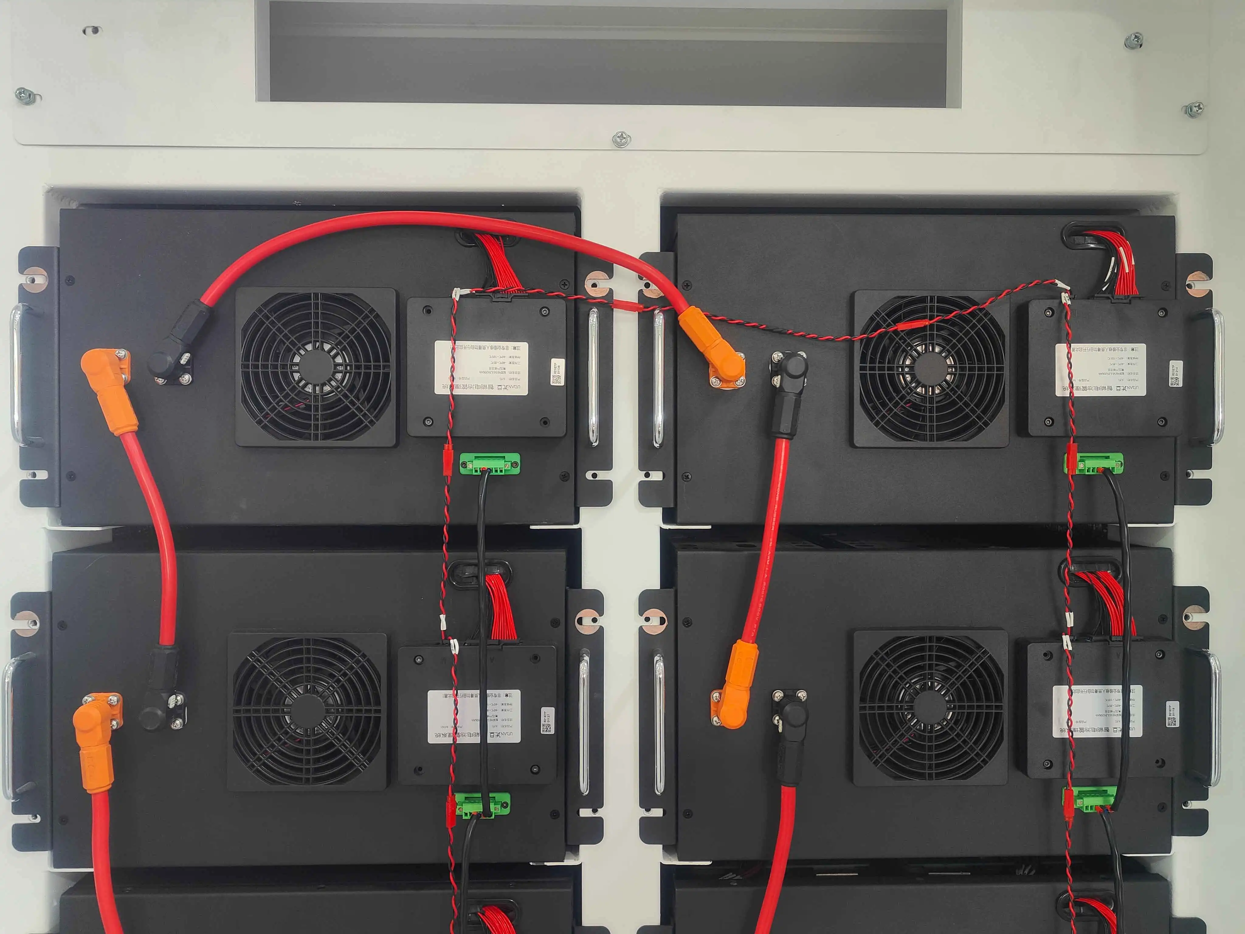 ELESHELL 16K LiFePO4 60Kw-1000Kw 100 Kwh Lithium Ion Battery Built-In Inverter