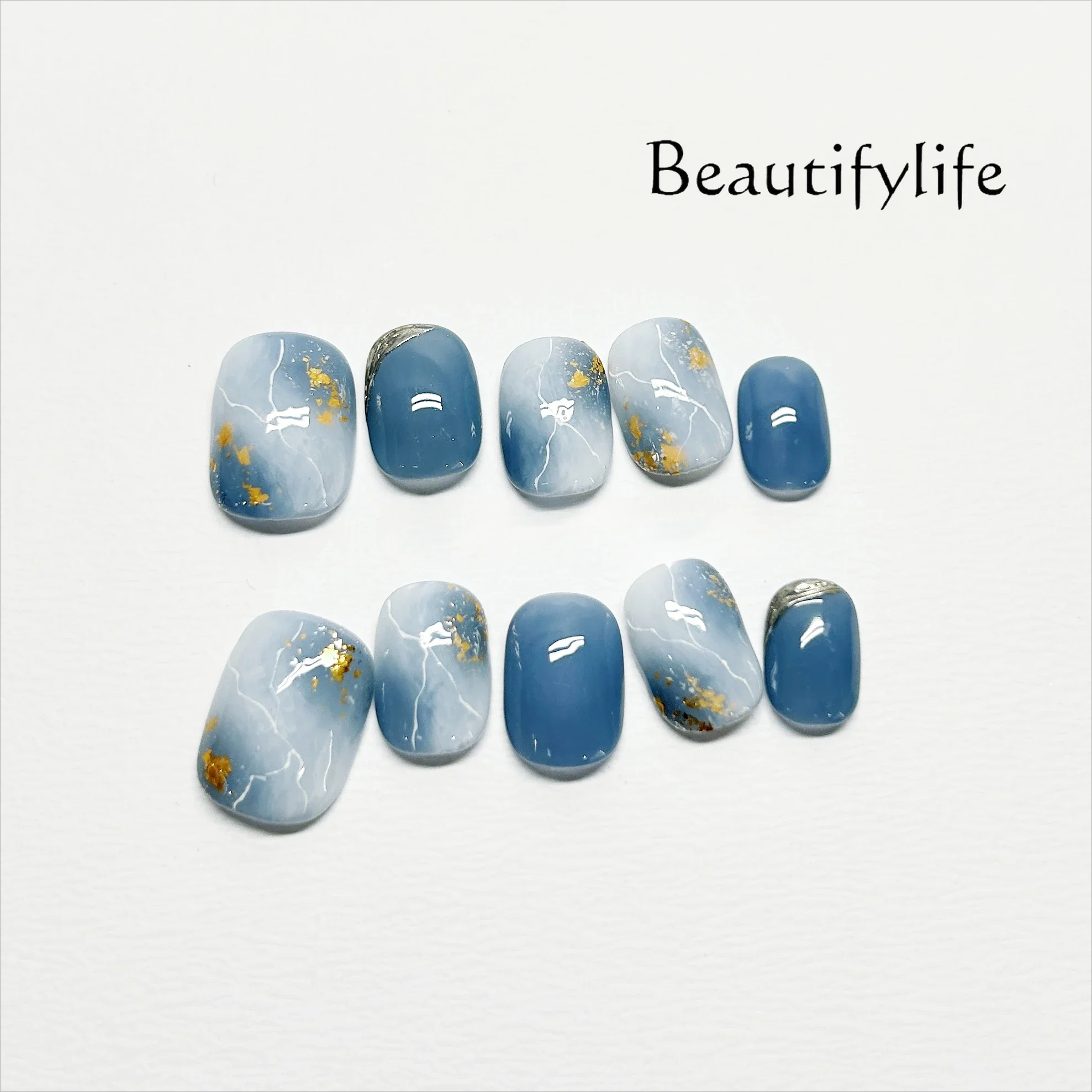 

Purely handmade customized wearing nail short blue and white nail patch