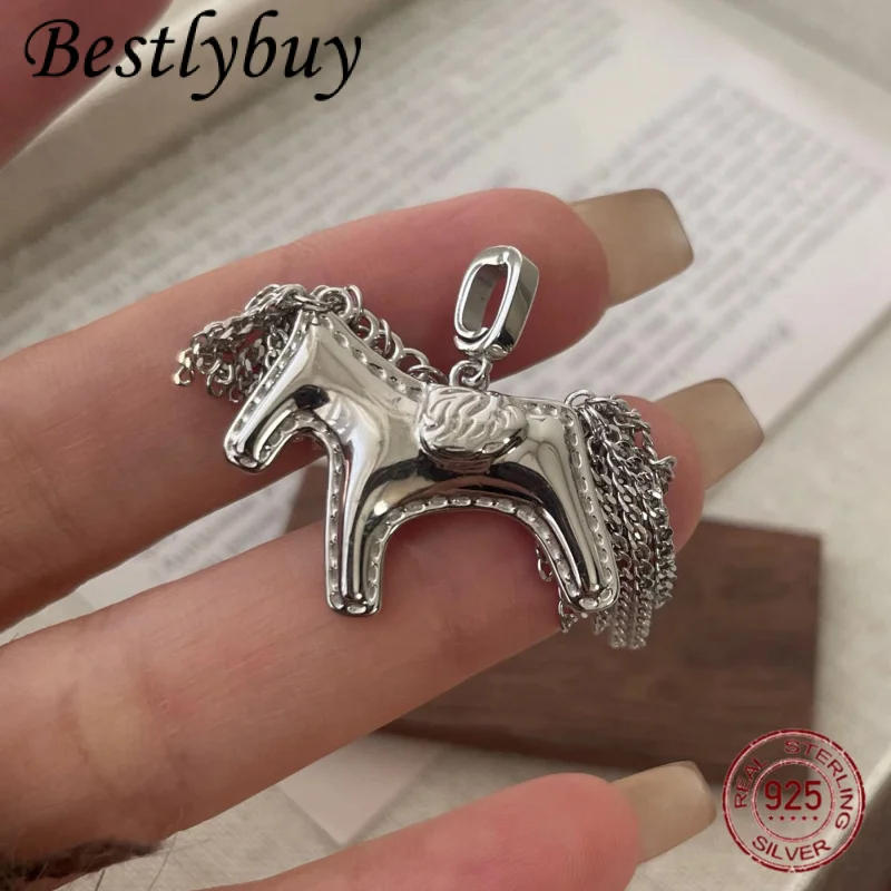 

Сверкающий трехмерный кулон «Пони» из стерлингового серебра 925 пробы с кисточкой для мужчин и женщин, модный элитный подарок на Новый год