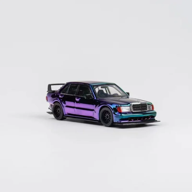 

DCM 1:64 Mercedes-Benz 190E W201 EVO Limited alloy model