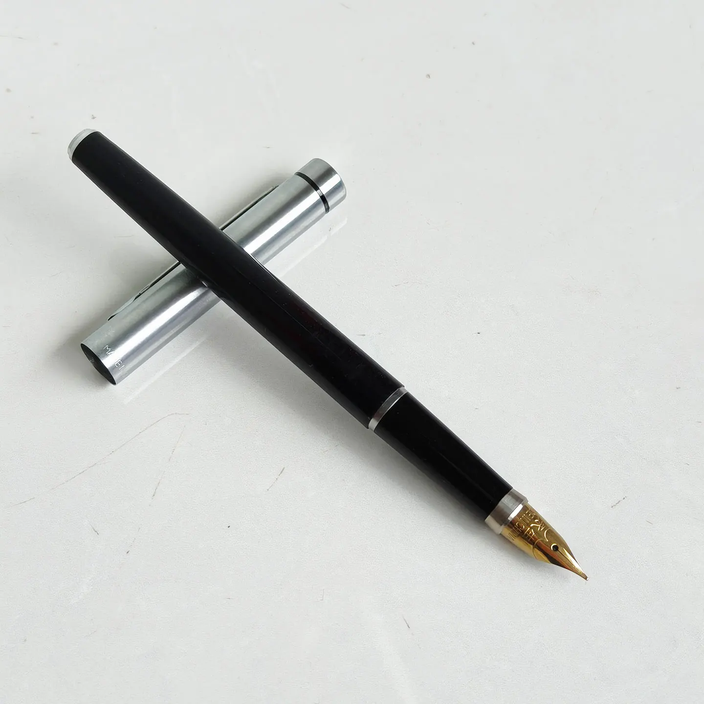 Rare 1990s Stock YongSheng 322 Fountain Pens Writing Office Collection Stationery Clearance For Sale. NIB F view 5