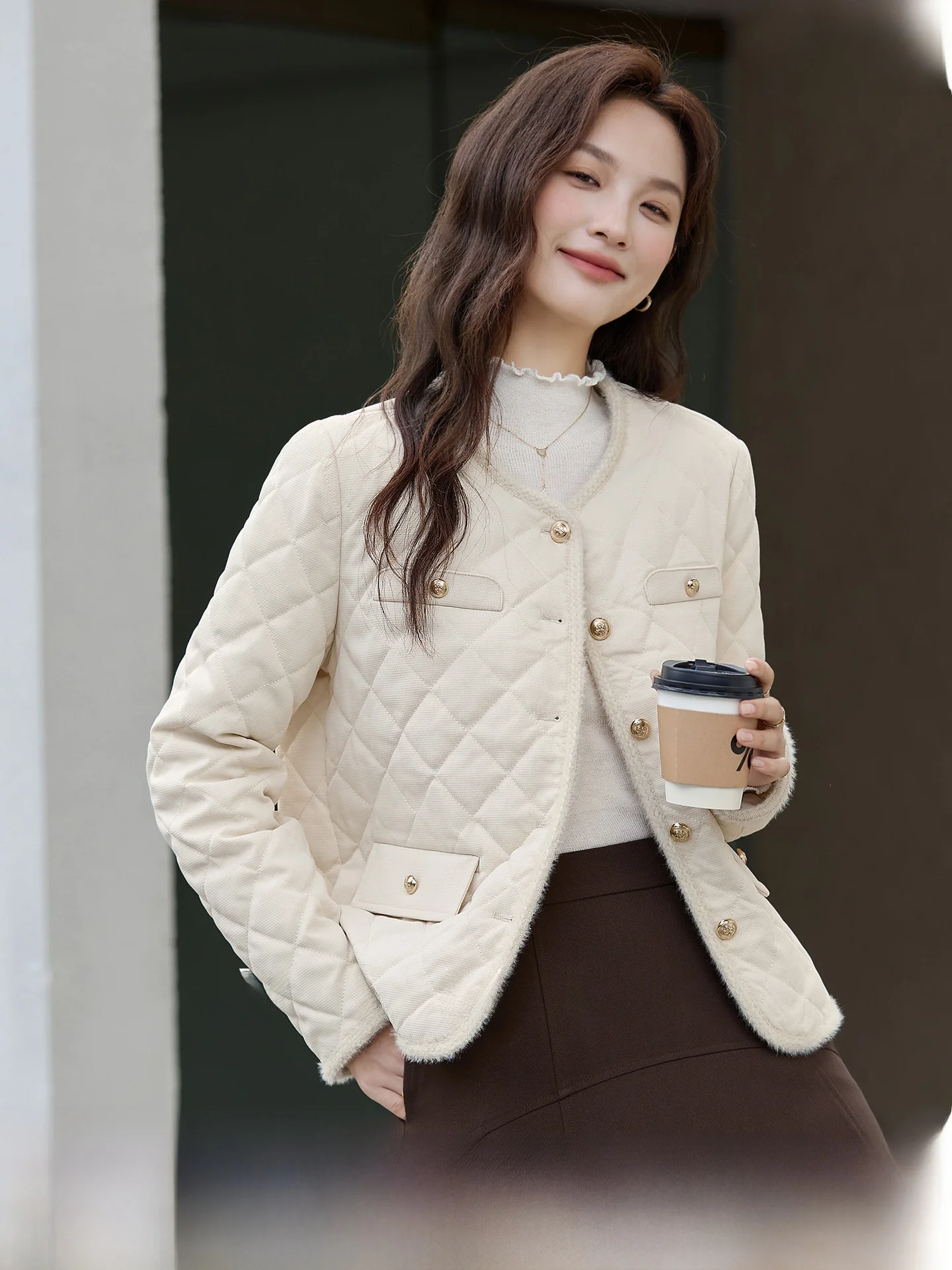 

Lightweight Cotton Jaet Women's round Ne ort Quilted Outerwear Spring Autumn New Sle Loose Fit Button Detail