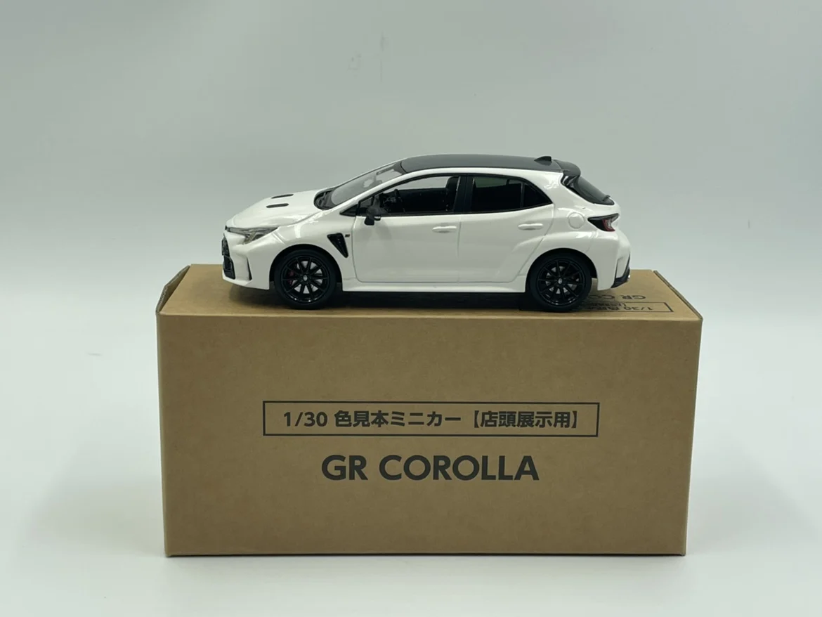 

OEM 1:30 GR COROLLA JDM Simulation Limited Edition Статическая модель автомобиля из сплава металла, игрушка в подарок