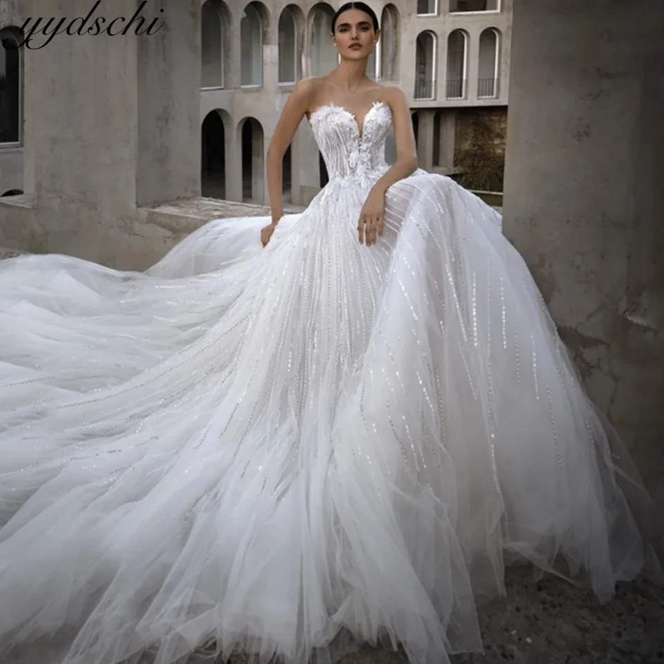 

Sweetheart 2025 Bridal Gowns Exquisite Embroidery Wedding Dress Appliques Custom Made Jewel Long Sleeves Sweep Train Ball Gown