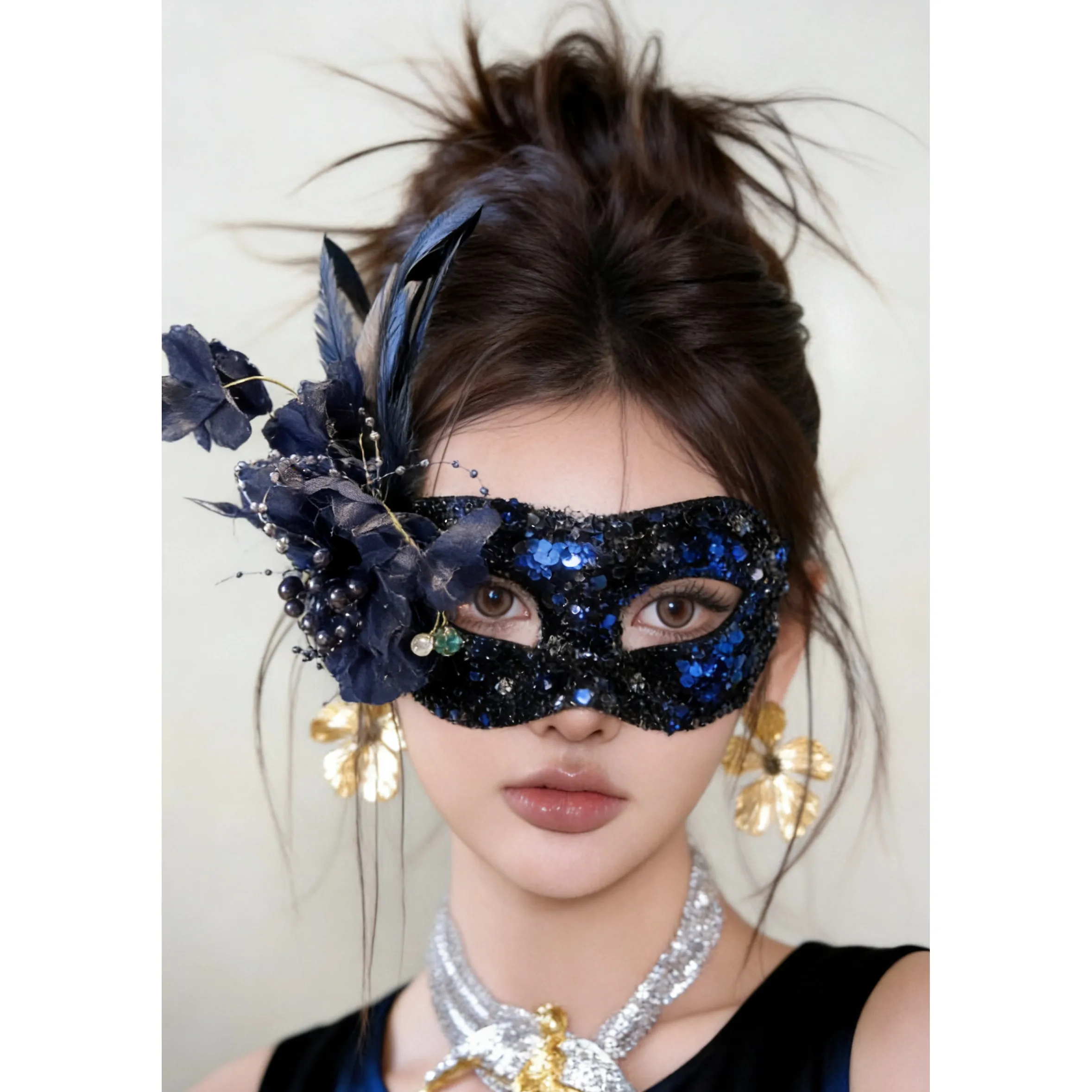Venice Halloween Party Mystery Sequins Feather Mask Women's Ball Dress Up Half Face Sexy Eye Mask High Value