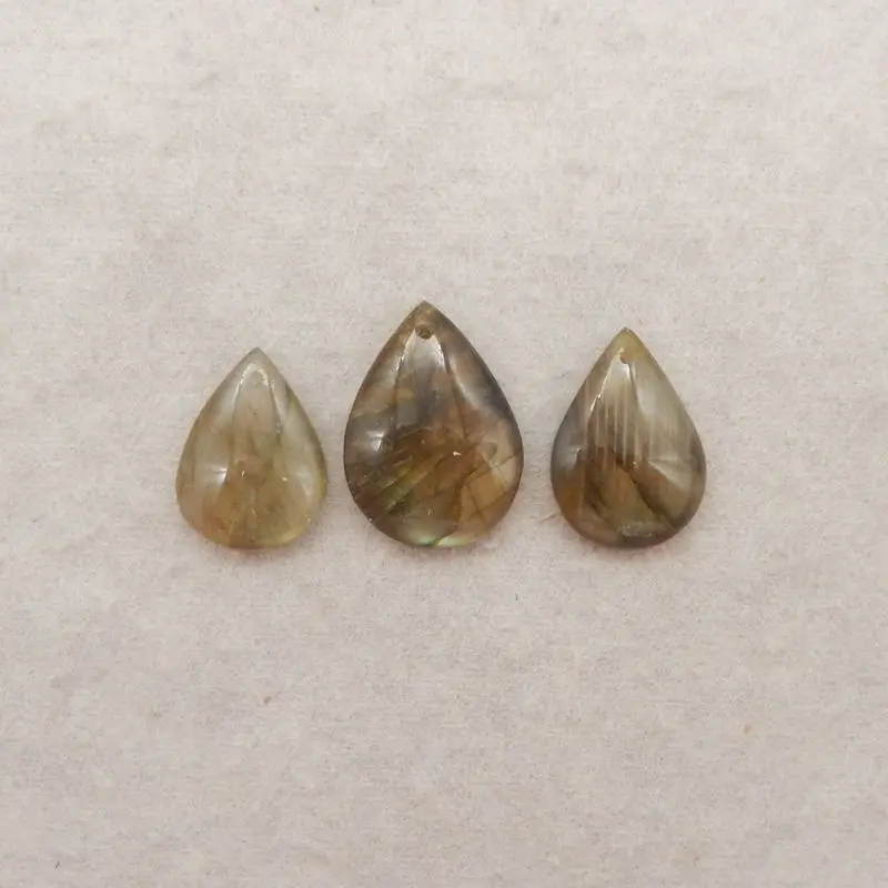 

3PCS Labradorite Teardrop Pendants Handcrafted Shimmering Natural Stone Pendants for Boho Jewelry And Artisanal Designs
