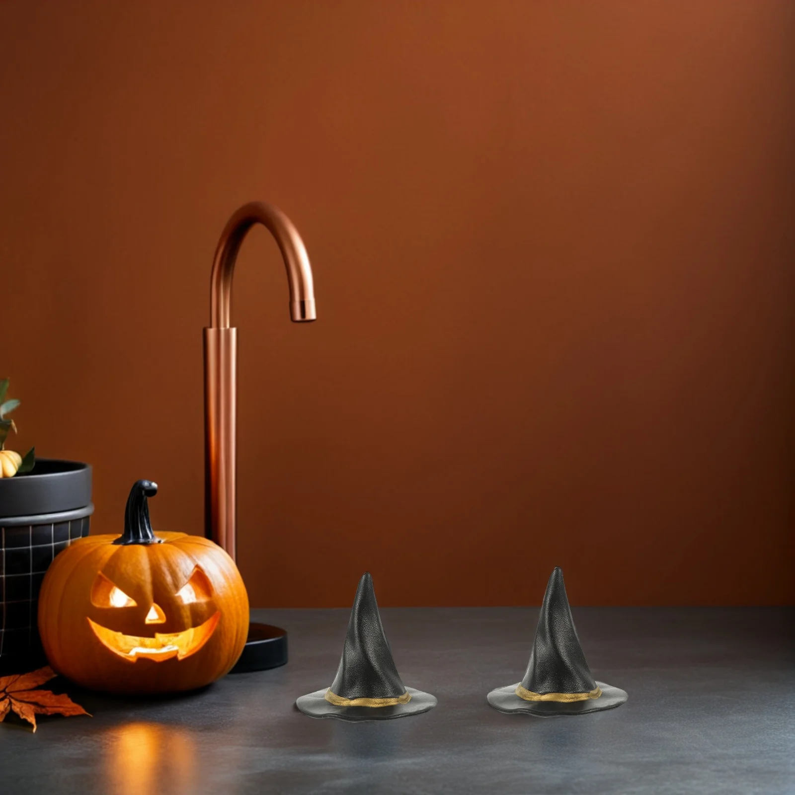 

24pcs Miniature Witch Hats 5Cm Tiny Black Wizard Caps For Halloween Dollhouse Miniatures Terrarium Diorama Fairy Garden Decor