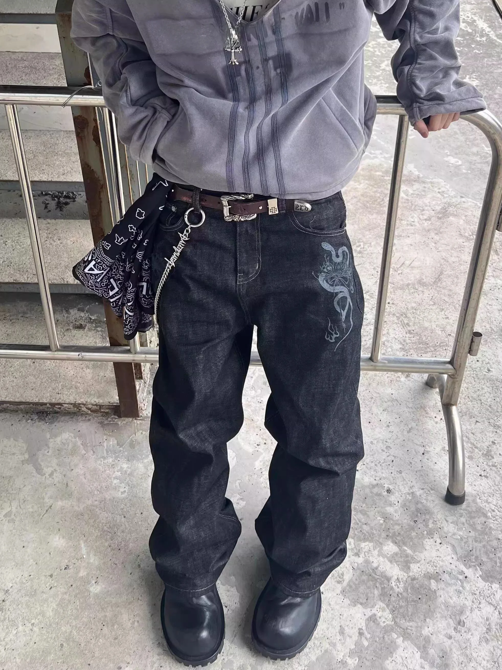 Patchwork Embroidery Laser Burned Flower Slim Fit Original Jeans Denim Pants Van Chencheng Snake Trace A-Line Version