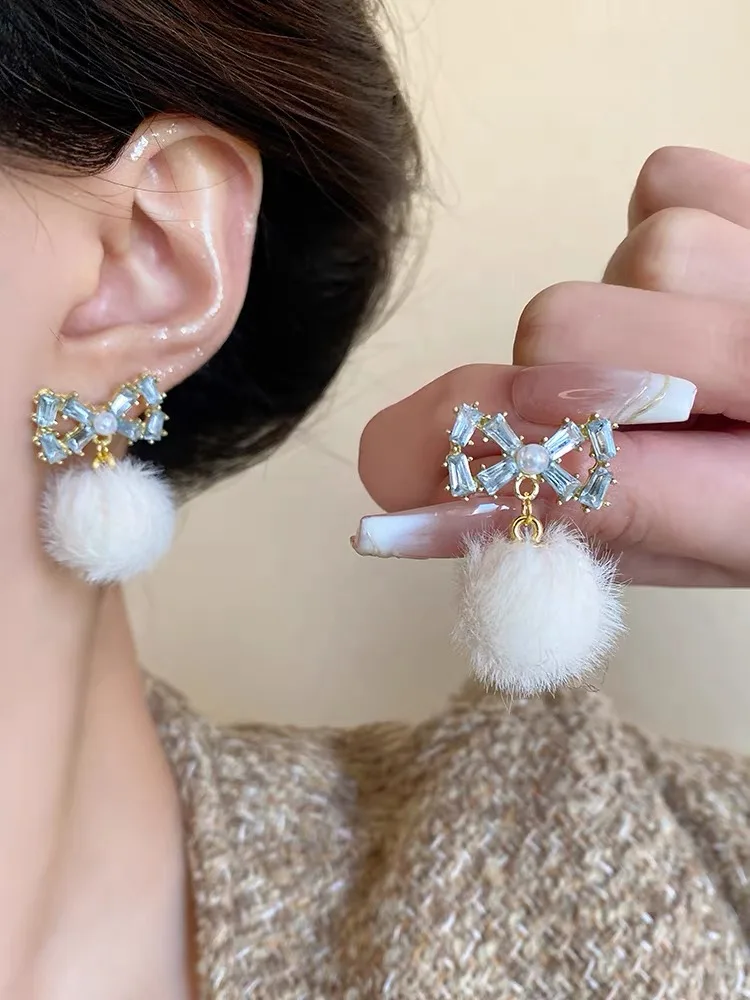 1Pair Fashion Cute Soft Fur Ball Pompom Bowknot Drop Earrings for Women Girls Rhinestone Zircon Pink Earrings Jewelry Party Gift