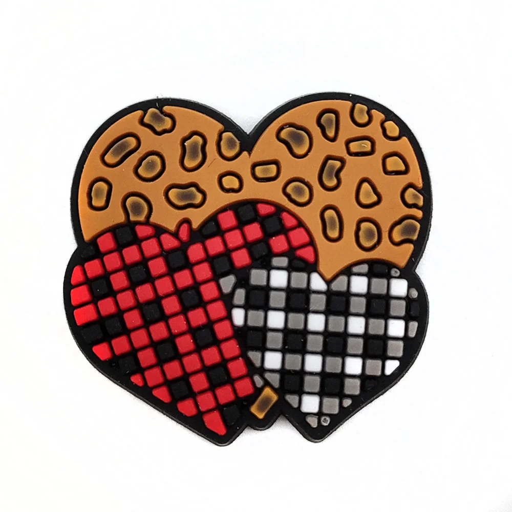 Gorąca sprzedaż 1 szt. Serce zawieszki do butów Pin DIY akcesoria obuwnicze opaska na nadgarstek dekoracja dla dzieci kobiety Party prezenty