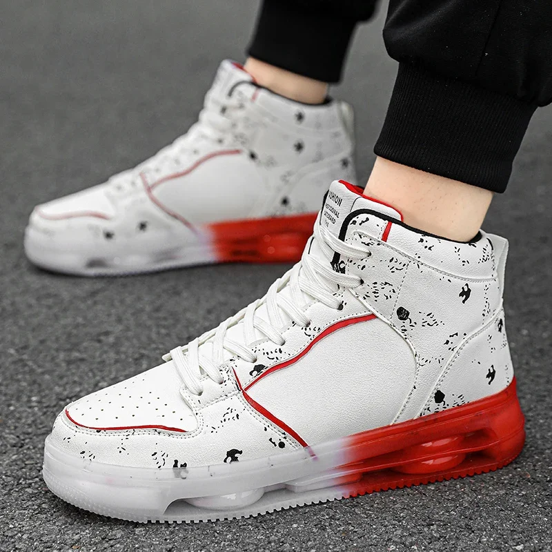 New High Top Color Blocking Sports Shoes for Men's Flat Shoes 2023 Fashionable Breathable Thick Soled Running and Leisure Shoes