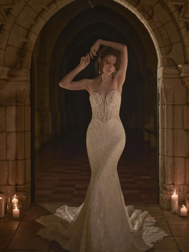 Vestido de novia de sirena sin tirantes con escote en forma de corazón de lujo, encaje de cola de tul desmontable, cuentas exquisitas, encantador vestido de novia personalizado