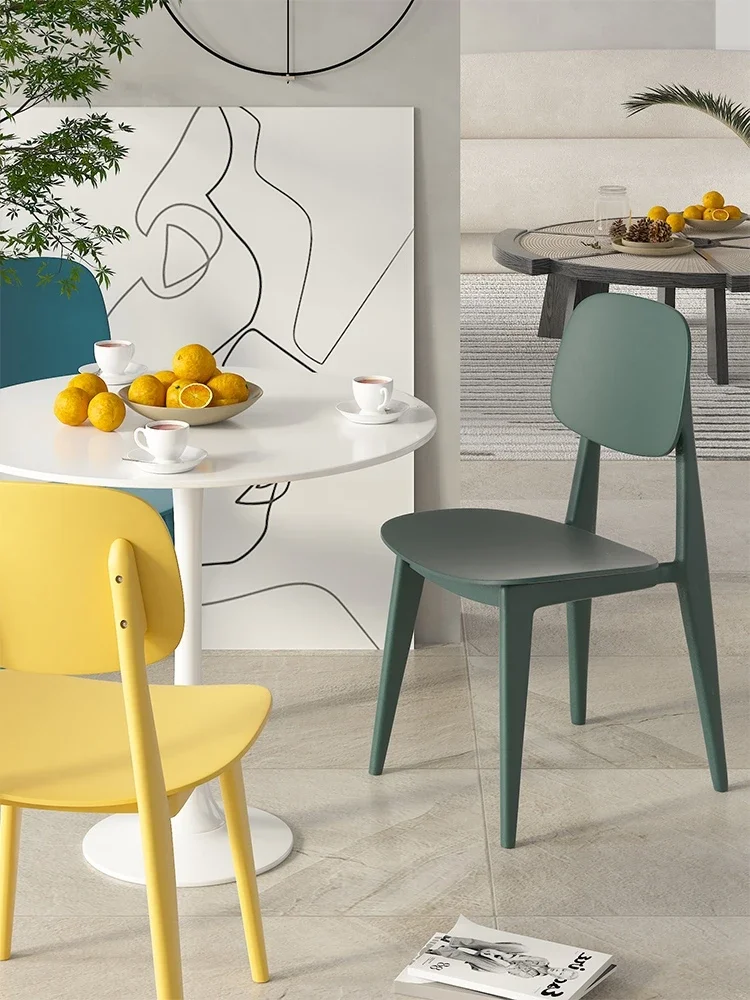 

Nordic Minimalist Designer Plastic Dining Chairs Macarons Style Dresser Bedroom Kitchen Chairs Sillas Dining Room Furniture HYDC