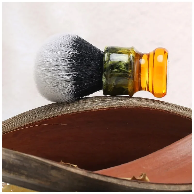 YAQI 2026 Sagrada Familia Black White Tuxedo 24MM Men Resin Handle Synthetic Fibre Shaving Brush High Quality Wet Shave Brushes