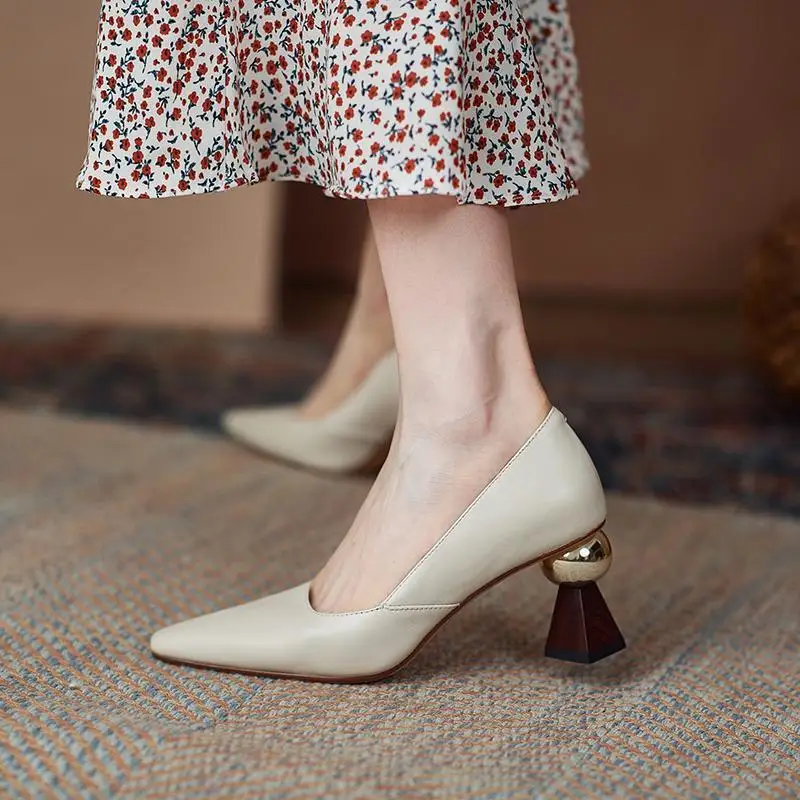 

2026 New Women French Style Unique Heel Pumps Elegant White Pointed Toe Shallow Mouth Single Shoes Versatile Chic Dress Shoes