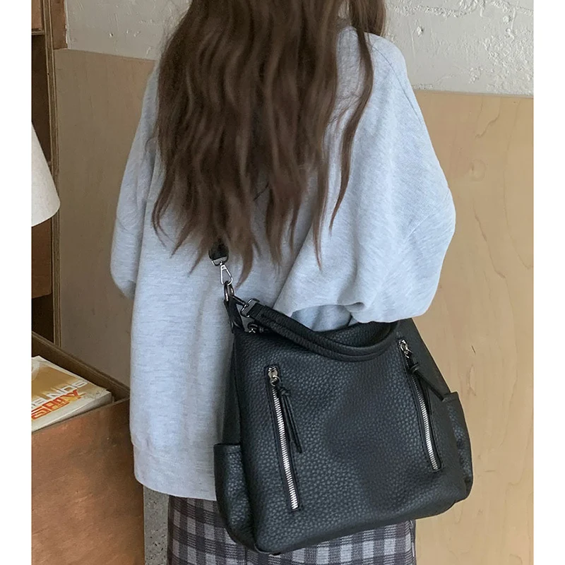 Women Korean Vintage Style Tote Bag Female Large Capacity Commuter Replica Designer Shoulder Bag Female New Simplicity Handbag