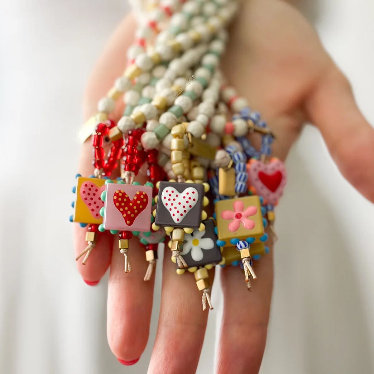 Thumbnail 4 - #23 Necklaces Comparison Guide