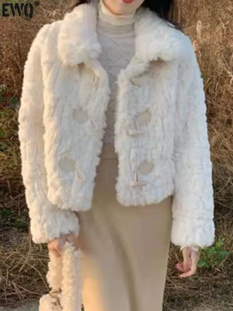 [EWQ] Fashion Faux Fur Coat For Women Horn Single Breasted Design Women Winter Keep Warm Furry Fur Outerwears 2024 New 16O3329