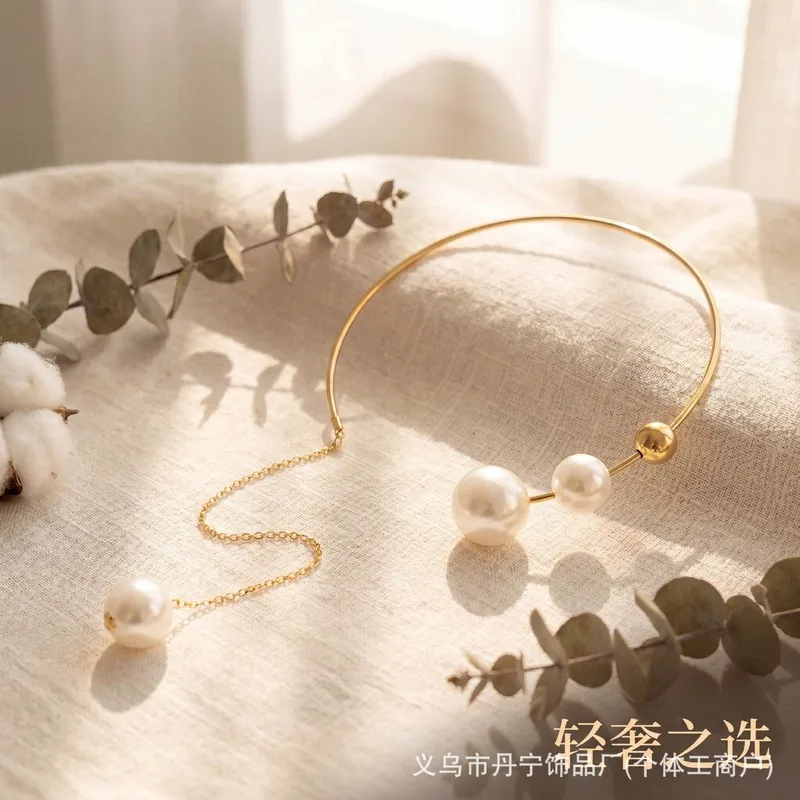 European and American cross-border women's necklace metal rings minimalist elegant simple high end faux pearl asymmetrical choke