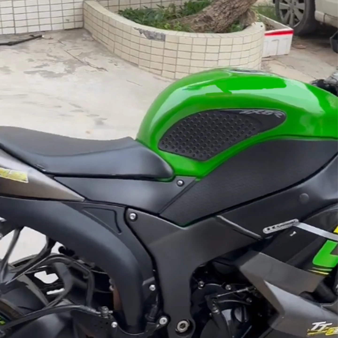 For Kawasaki ZX6R ZX-6R ZX 6R ZX 2007-2008 Motorcycle Anti-Slip Stickers Tank Pad Side Stickers Knee Protector Pad Oil Tank Grip